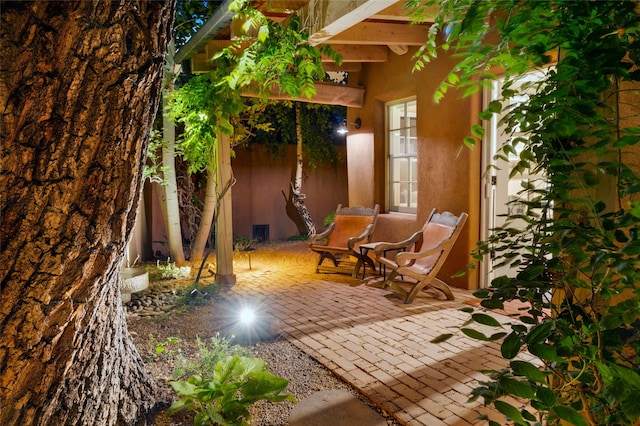 605 Acequia Madre, Santa Fe, NM 87505 - view of patio