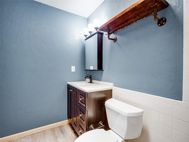 85 Chiquita Dr, White Rock, NM 87547 - bathroom with vanity and wood finished floors