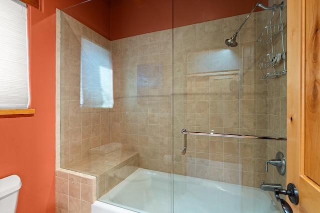 44 Lodge Cir Unit C, Santa Fe, NM 87506 - bathroom with toilet and enclosed tub / shower combo