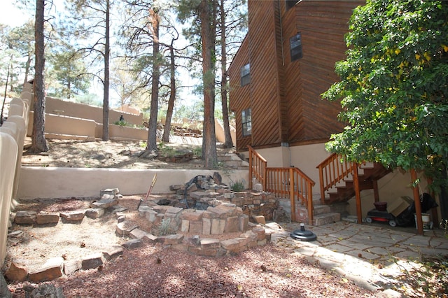 986 Alamo Rd, Los Alamos, NM 87544 - view of yard with stairs and a patio