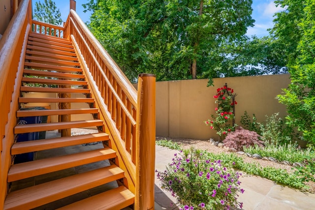 659 Bishops Ldg Unit 1 & 2, Santa Fe, NM 87501 - view of stairway