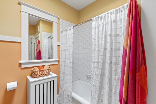 359 Garcia St, Santa Fe, NM 87501 - bathroom featuring shower / bath combo with shower curtain