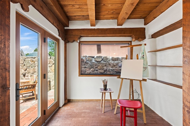 134 W Houghton St Unit D, Santa Fe, NM 87505 - sunroom / solarium with beamed ceiling