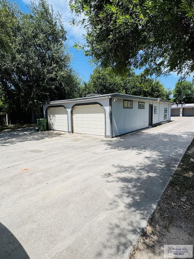 22211 New Combes Rd, Harlingen, TX 78550 - photo 3