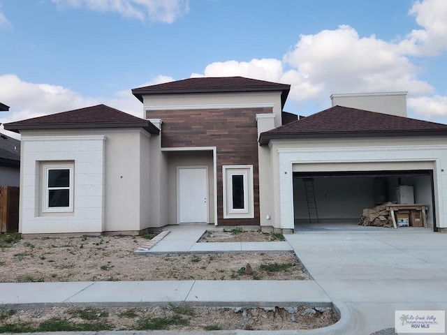 view of front of home featuring a garage