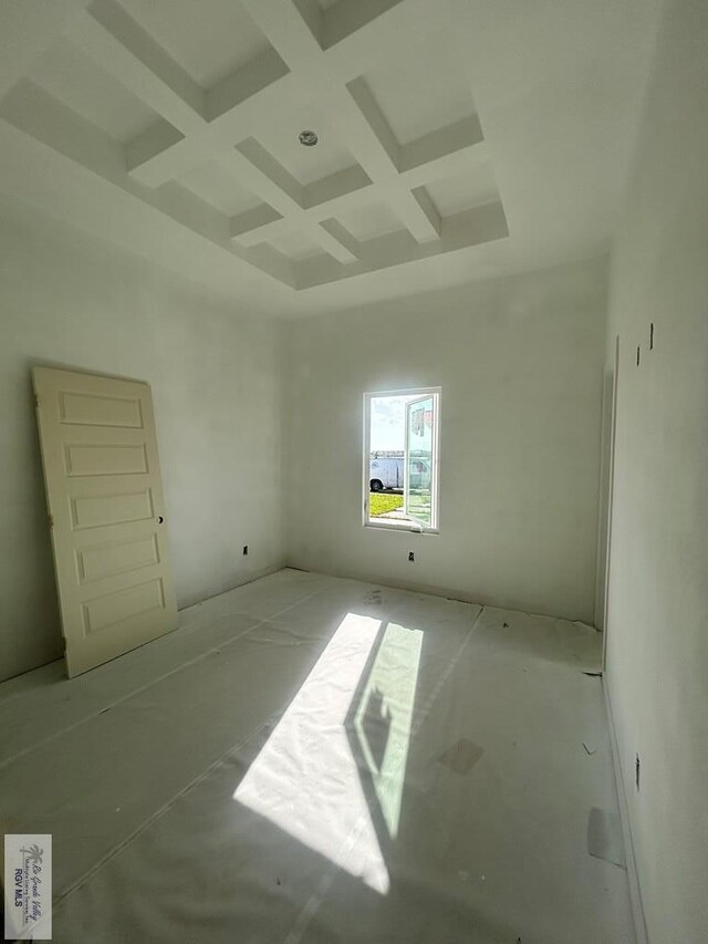 132 Finch Dr, Los Fresnos, TX 78566 - bathroom with a tray ceiling