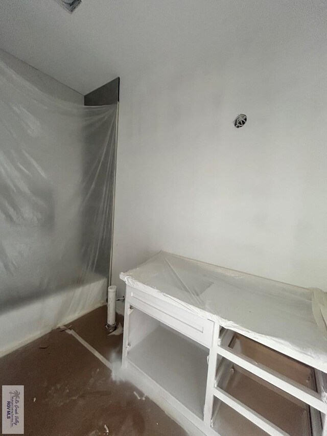 132 Finch Dr, Los Fresnos, TX 78566 - miscellaneous room featuring a raised ceiling