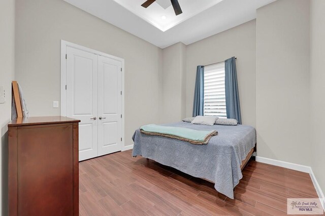 5706 Spicewood, Harlingen, TX 78552 - bedroom with wood finished floors, ceiling fan, and a closet