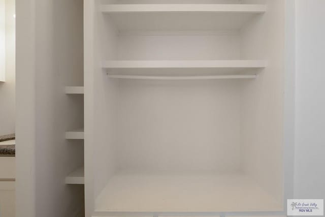 110 E Retama St, South Padre Island, TX 78597 - view of closet