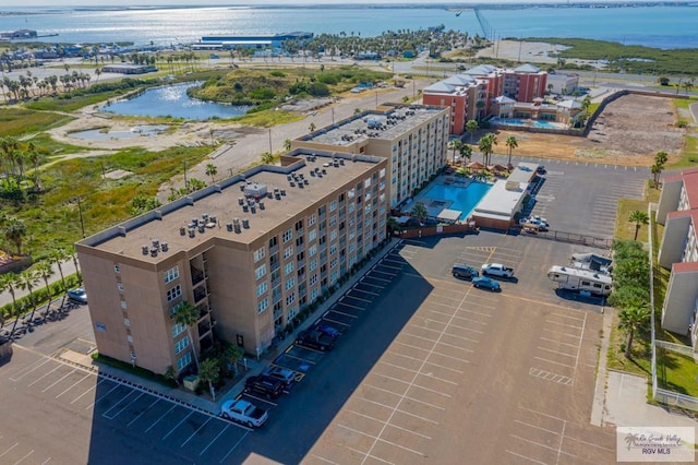 bird's eye view with a water view