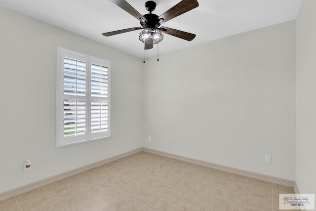 unfurnished room with ceiling fan