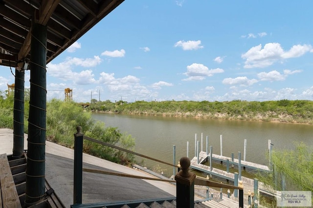 dock area featuring a water view