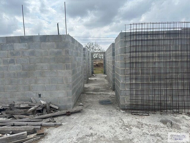31101 Eustolio Gonzalez Rd, Raymondville, TX 78580 - photo 3
