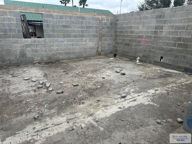 31101 Eustolio Gonzalez Rd, Raymondville, TX 78580 - photo 6
