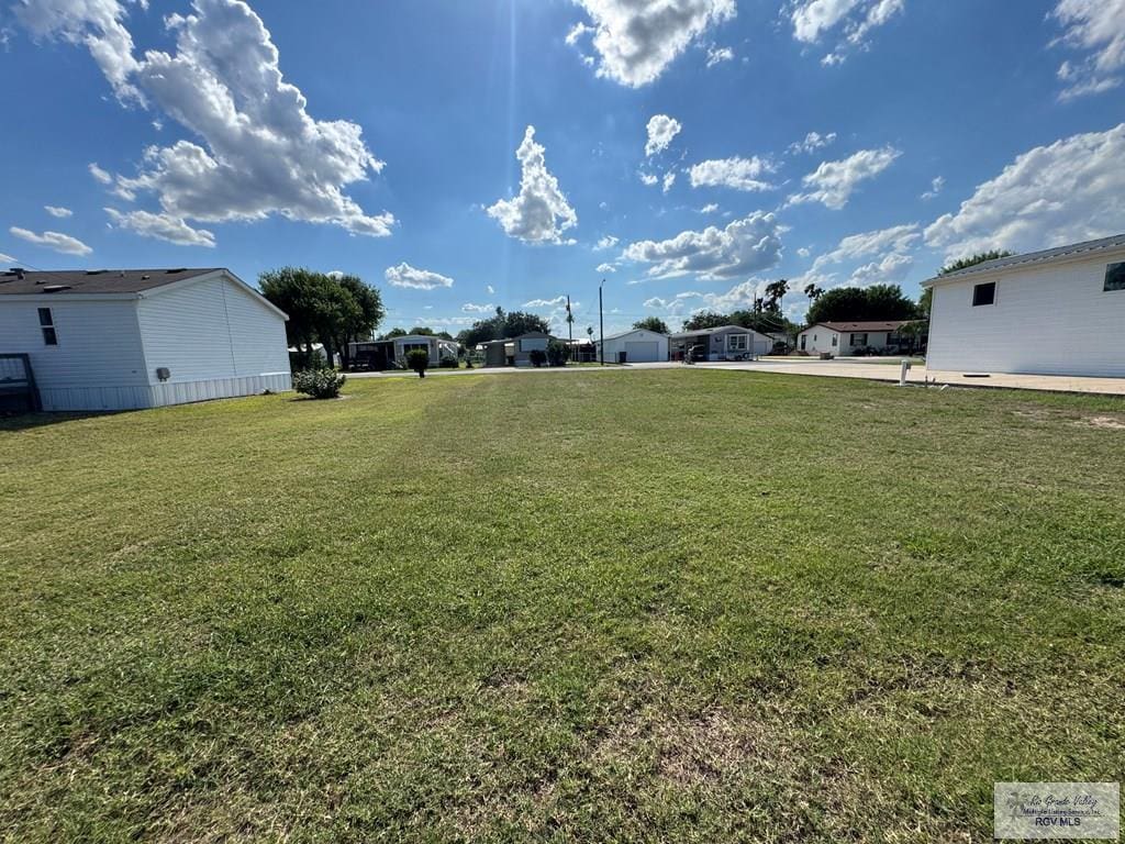 708 E Palmera Dr Unit 21, La Feria, TX 78559 - photo 2