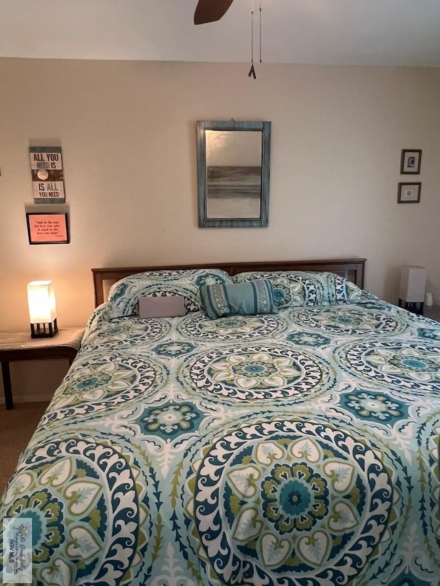 bedroom featuring a ceiling fan