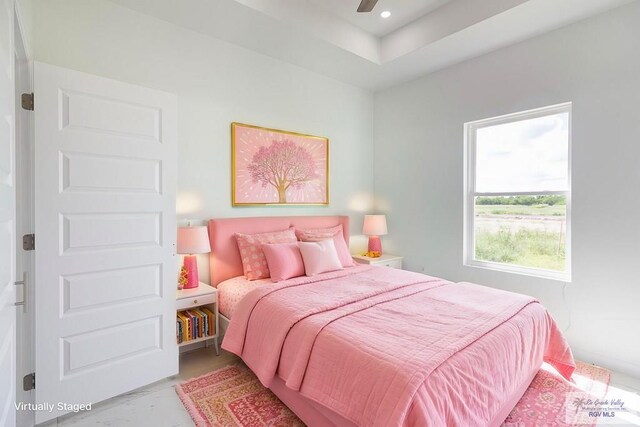 bedroom featuring ceiling fan