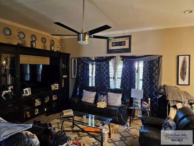 2104 Tomatillo Dr, Weslaco, TX 78596 - living area with ornamental molding