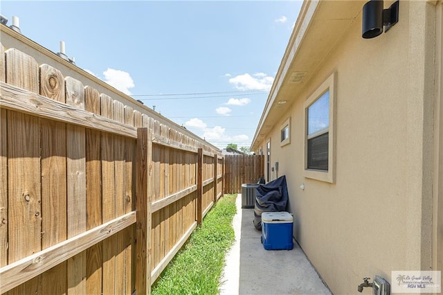 1210 Upas Dr, Edinburg, TX 78539 - photo 15