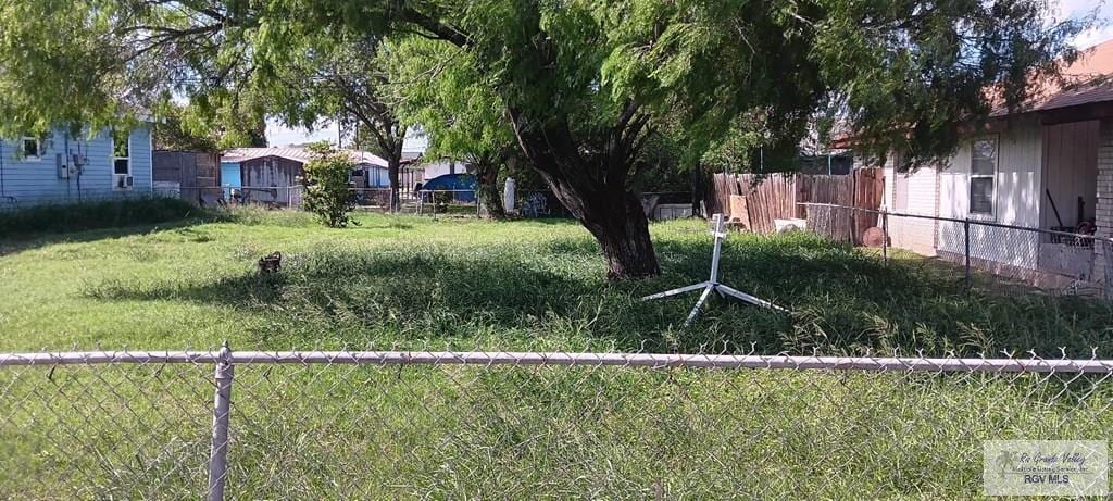0 W 6th St, La Feria, TX 78549 - photo 2