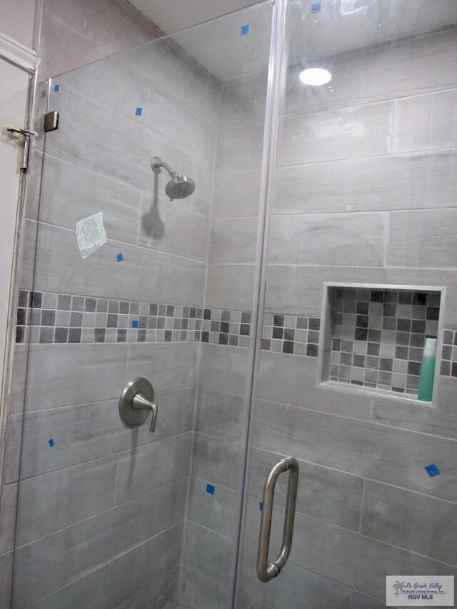 225 Country Club Rd Unit 225, Brownsville, TX 78520 - full bathroom with a stall shower