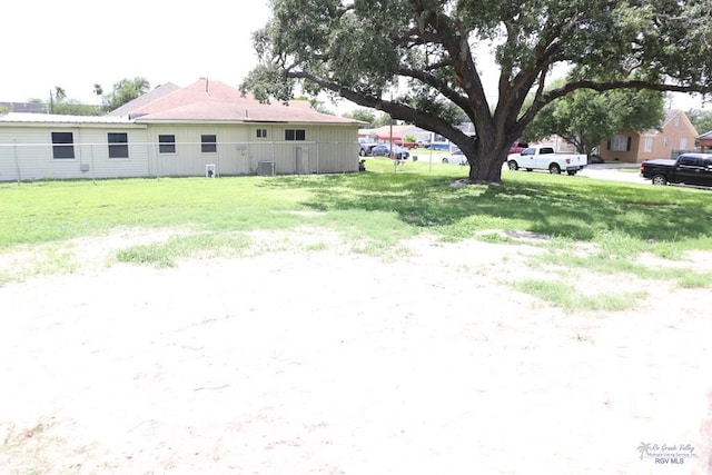 304 S E St, La Feria, TX 78559 - photo 29