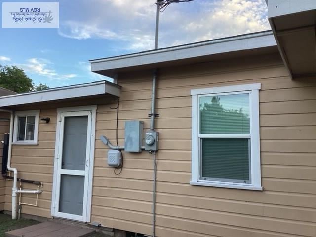 2009 Van Buren St, Brownsville, TX 78526 - view of side of property