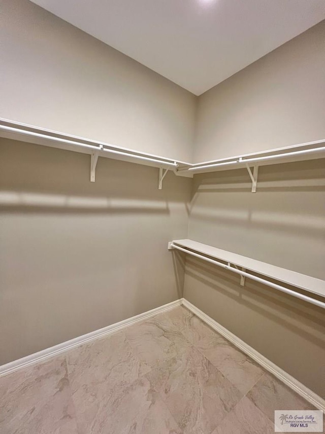 814 Knotty Pine Ln, Harlingen, TX 78552 - view of spacious closet