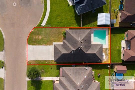 18186 King Palm Dr, Harlingen, TX 78552 - view of property location featuring property parcel outlined and a pool