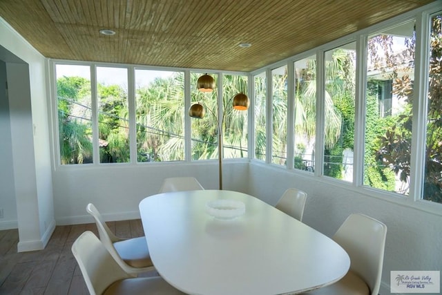 view of sunroom / solarium