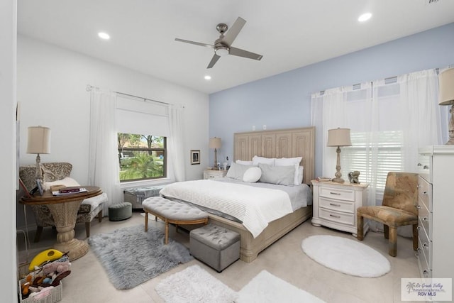 bedroom with ceiling fan