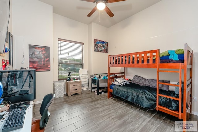 bedroom featuring ceiling fan