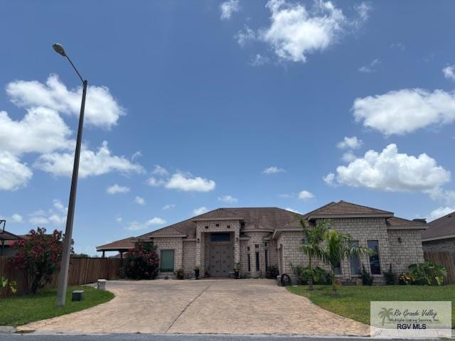 6580 Vista Jardin Cir, Brownsville, TX 78521 - photo 1