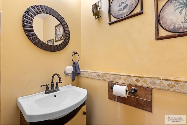 28880 Bass Blvd, Harlingen, TX 78552 - bathroom with vanity