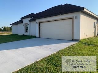 1825 Lasso Ln, San Benito, TX 78586 - photo 6