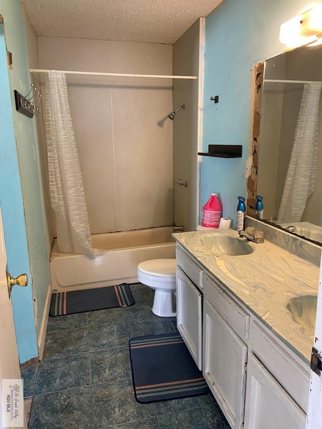 full bathroom featuring vanity, shower / bath combination with curtain, a textured ceiling, and toilet