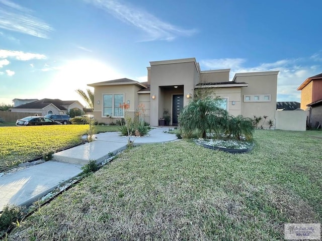 view of front of house with a front lawn