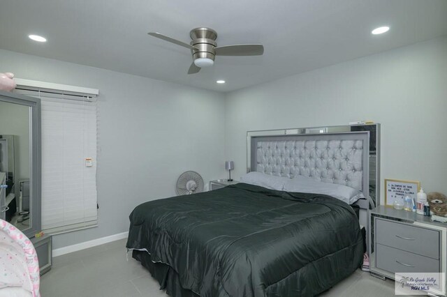 bedroom featuring ceiling fan