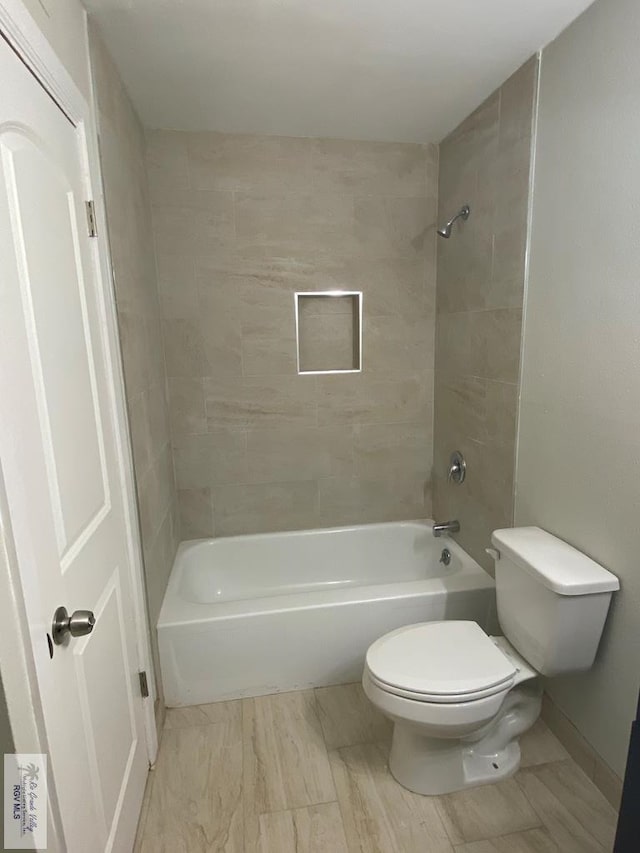 2304 Shidler Dr Unit 10-40, Brownsville, TX 78521 - bathroom with toilet and bathing tub / shower combination