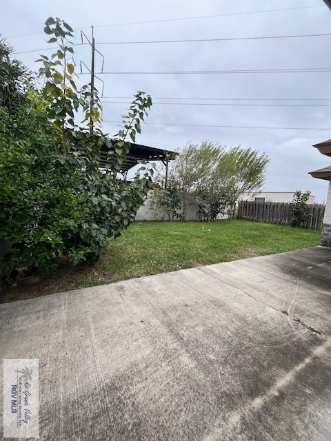 1972 Baja Dr Unit 4, Los Fresnos, TX 78566 - view of yard with a patio