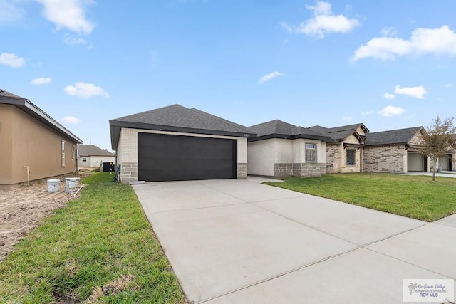 prairie-style house featuring a front yard