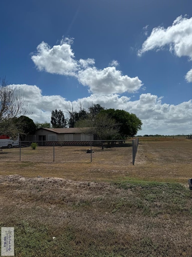 25631 N White Ranch Rd, La Feria, TX 78559 - view of yard