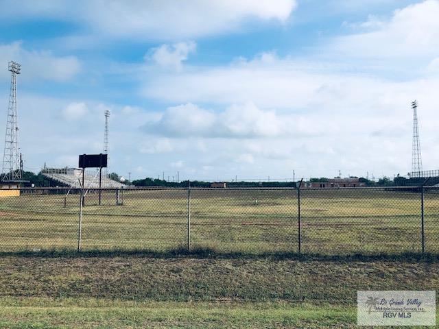 Listing photo 2 for 0 Reynolds St, Rio Hondo TX 78583