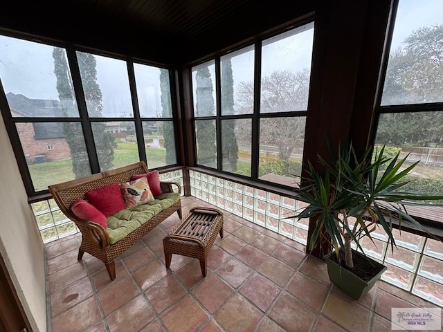 view of sunroom / solarium