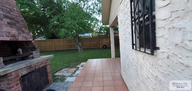 4853 Paseo Del Rey Dr, Brownsville, TX 78526 - fenced backyard featuring a patio