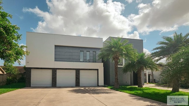 519 Country Club Rd, Brownsville, TX 78520 - photo 1