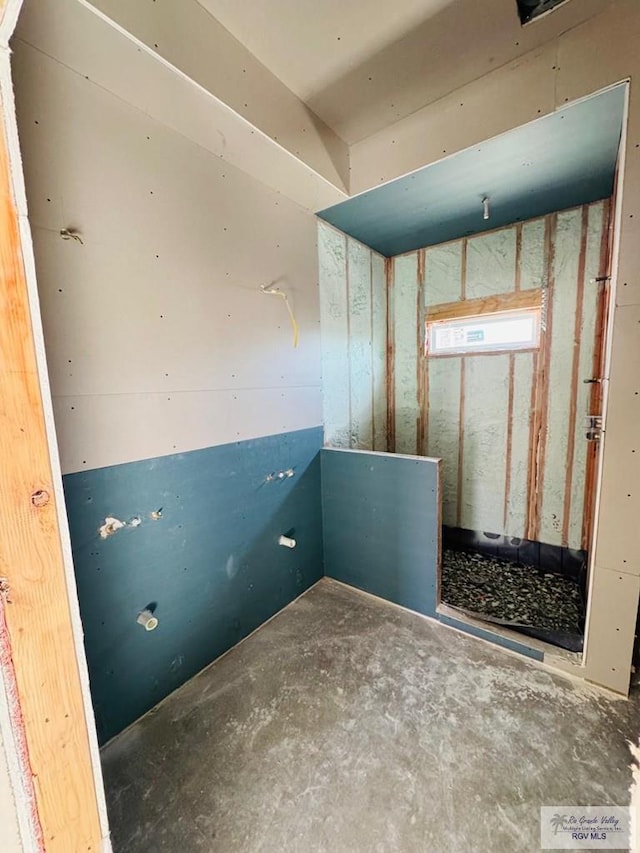825 Milania Dr, La Feria, TX 78589 - view of spare room