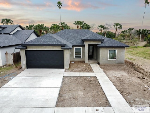 view of front facade featuring a garage