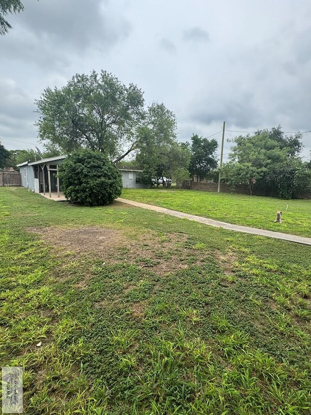 44 Highland Ter, Brownsville, TX 78521 - view of green lawn
