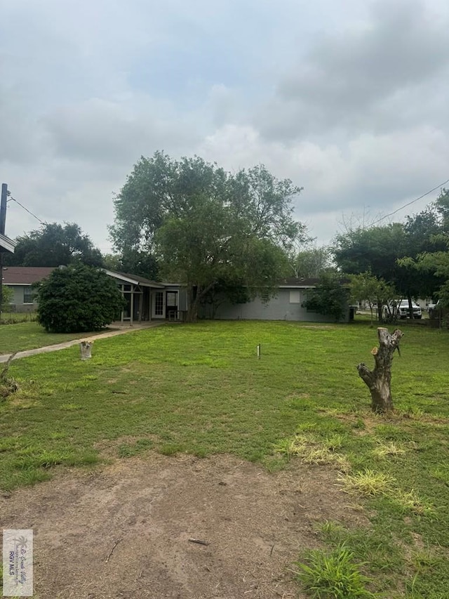 44 Highland Ter, Brownsville, TX 78521 - view of grassy yard